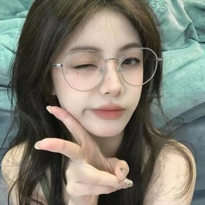 妓女。演员。皮条客